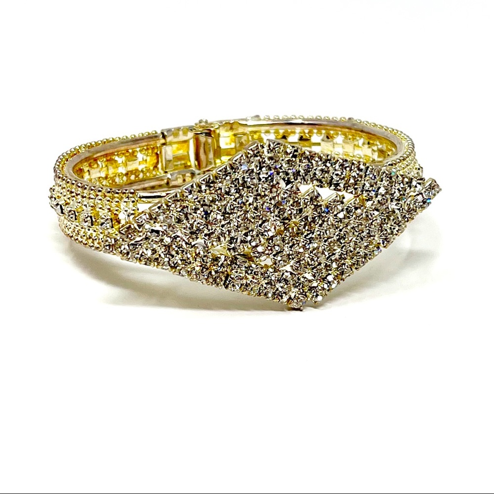 Beautiful Crystal Rhinestone Rhombus Shape Bangle Bracelet Vintage